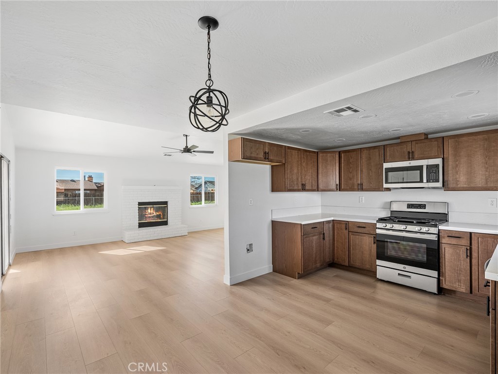 16548 Quinnault Road Apple Valley, CA 92307 - Photo 15 of 38