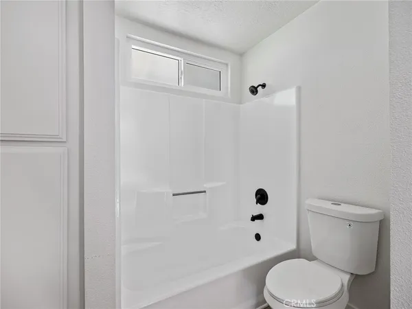 $415,000 | 16548 Quinnault Road, Apple Valley, CA 92307