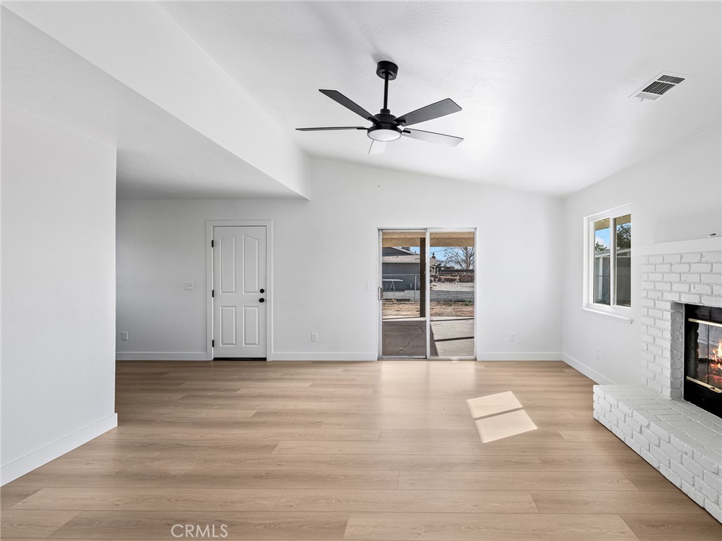 16548 Quinnault Road Apple Valley, CA 92307 - Photo 6 of 38