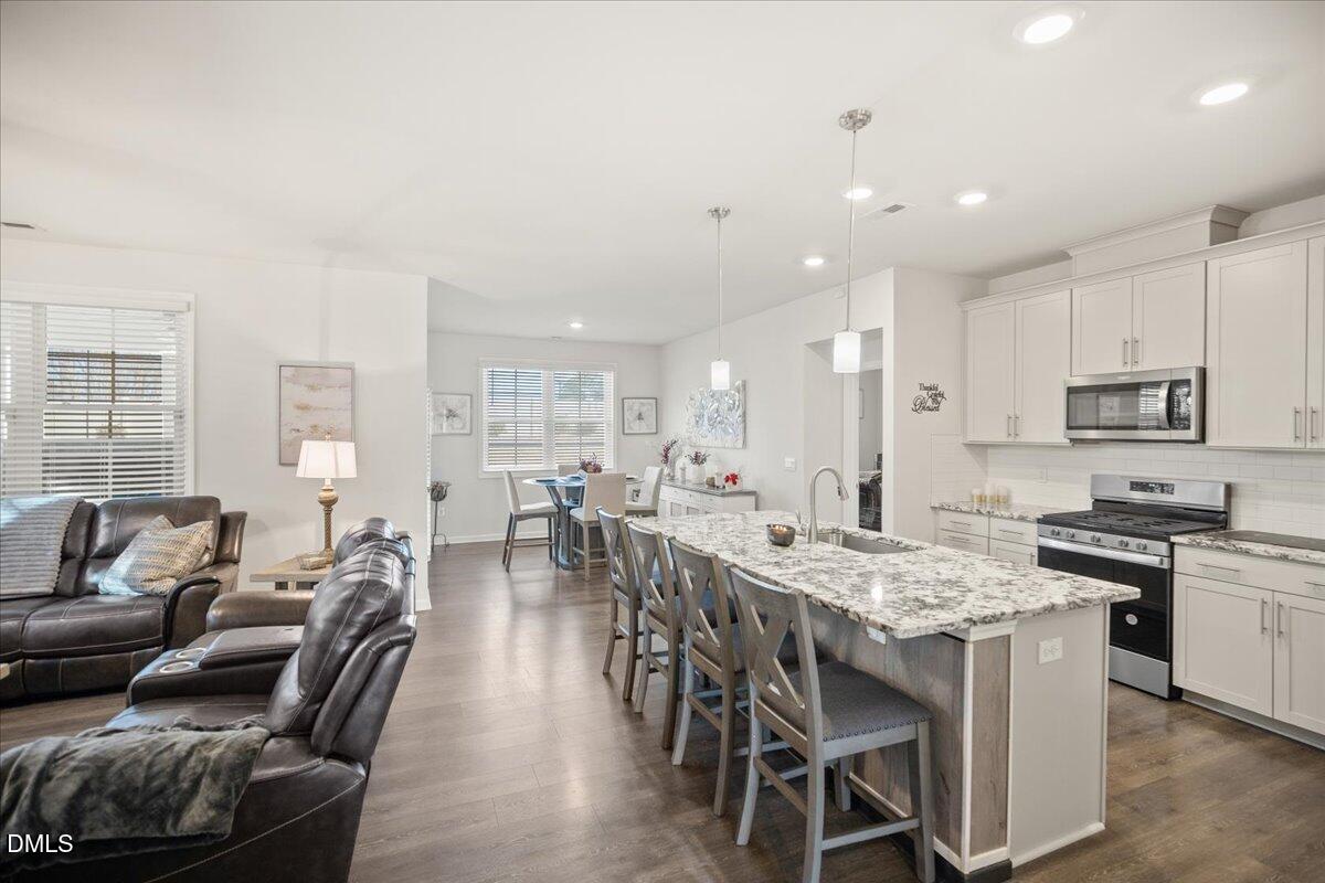 2131 Knight Xing Road Durham, NC 27703 - Photo 5 of 46 KITCHEN/LIVING