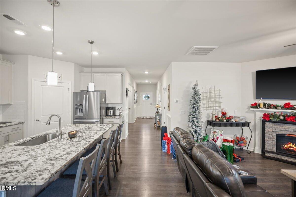 2131 Knight Xing Road Durham, NC 27703 - Photo 10 of 46 KITCHEN/LIVING