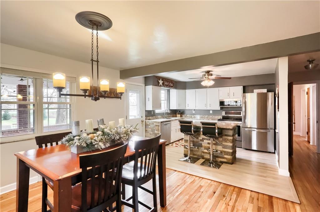 8220 Fox Ridge Road Pittsburgh, PA 15237 - Photo 12 of 25 Gallery Image 12