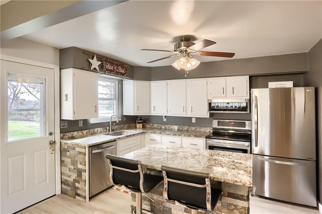8220 Fox Ridge Road Pittsburgh, PA 15237 - Photo 14 of 25 Gallery Image 14