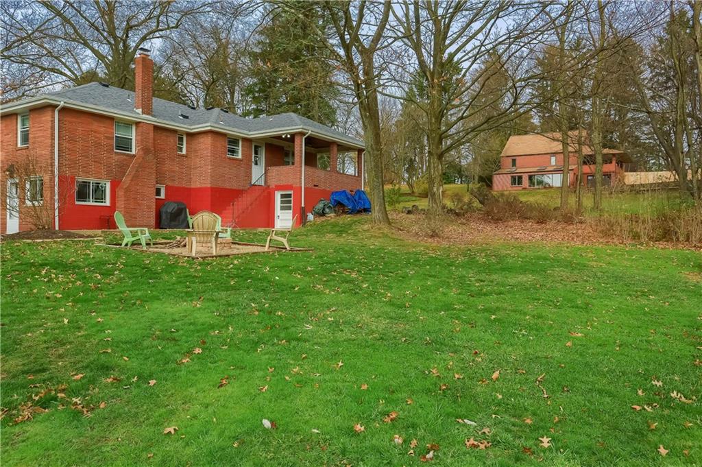 8220 Fox Ridge Road Pittsburgh, PA 15237 - Photo 4 of 25 Gallery Image 4
