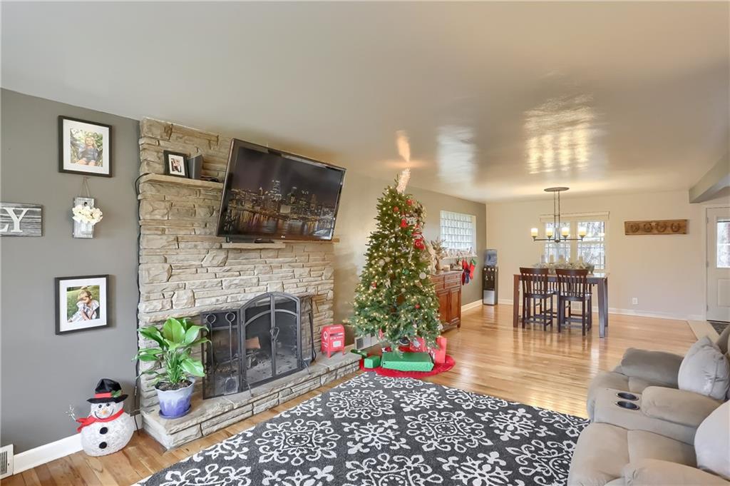 8220 Fox Ridge Road Pittsburgh, PA 15237 - Photo 7 of 25 Gallery Image 7