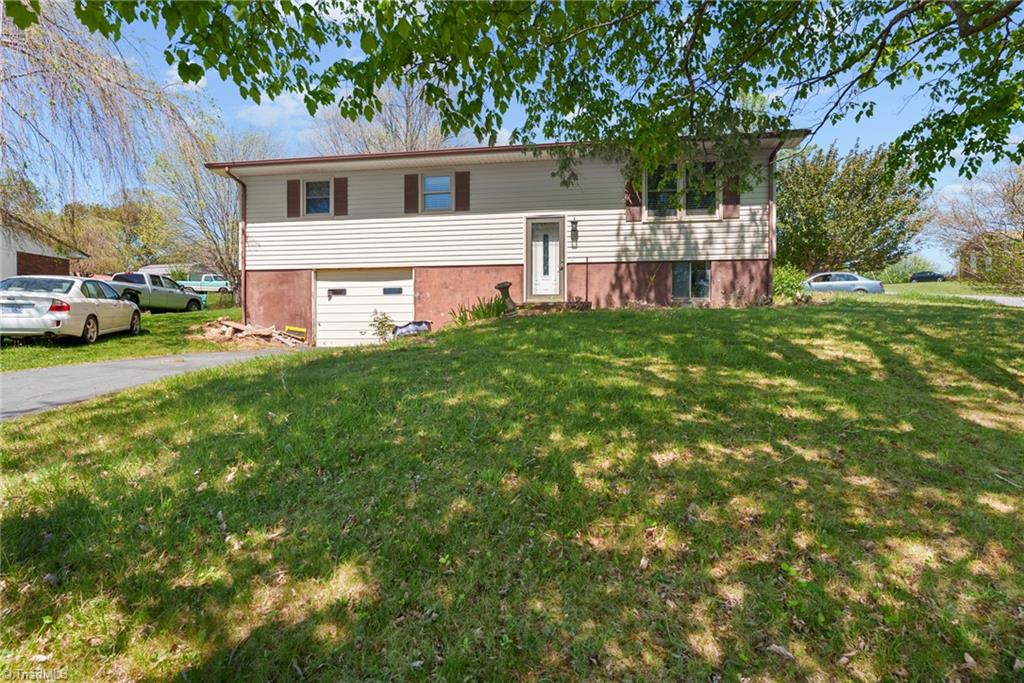 610 Collins Road Sparta, NC 28675 - Photo 14 of 19