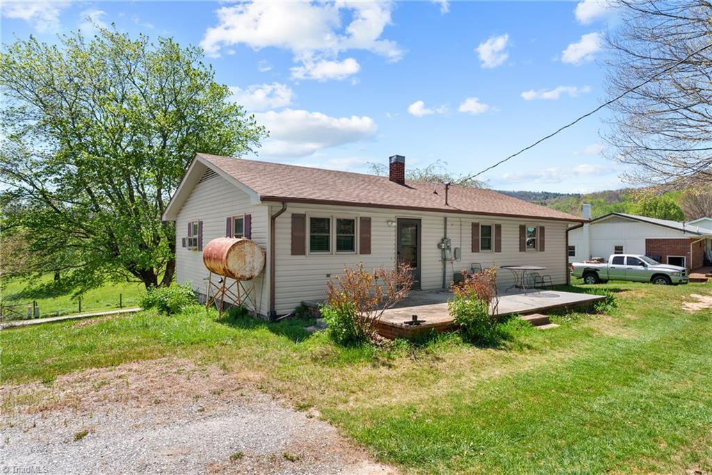 610 Collins Road Sparta, NC 28675 - Photo 18 of 19