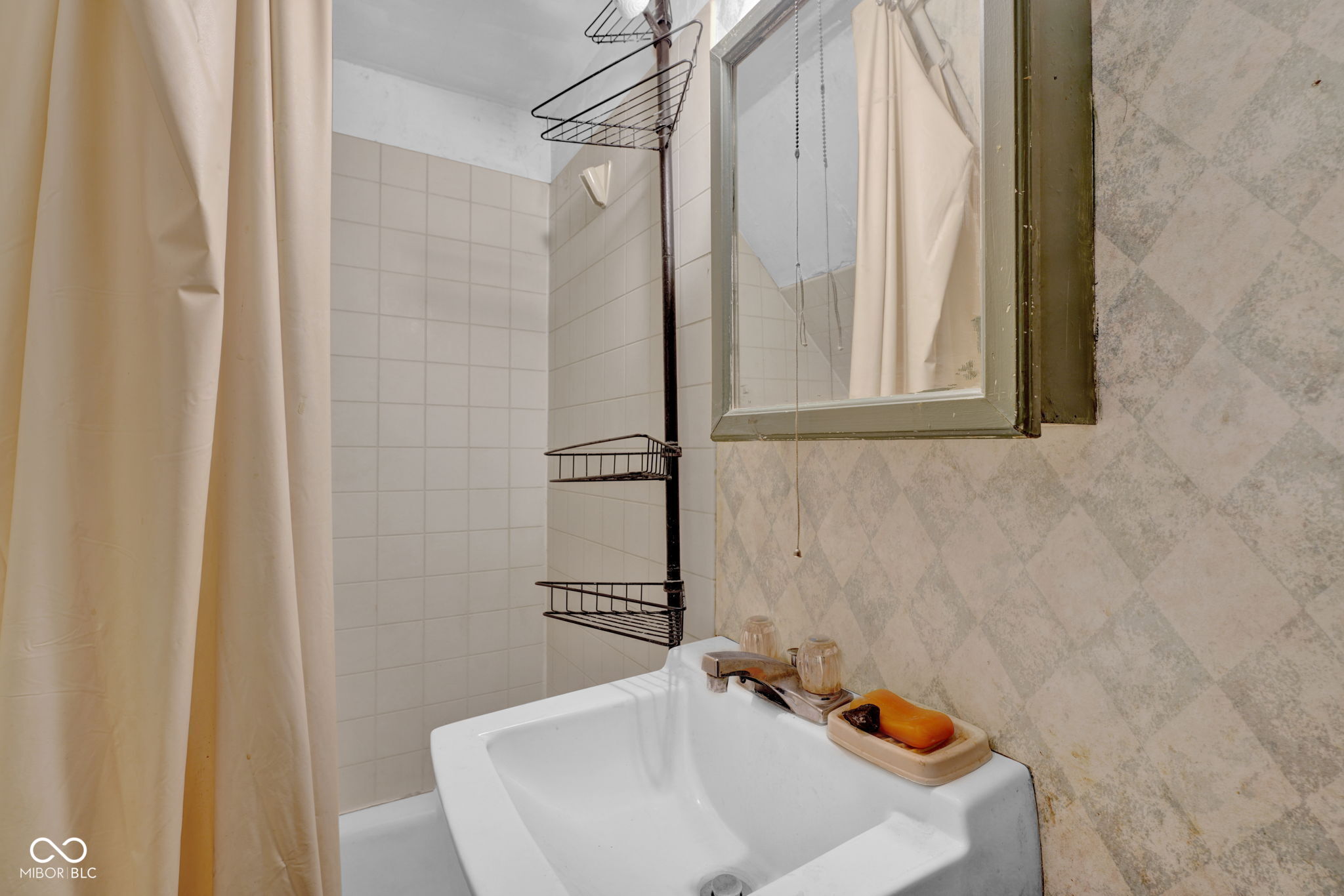 2308 Pearl Street Columbus, IN 47201 - Photo 12 of 22