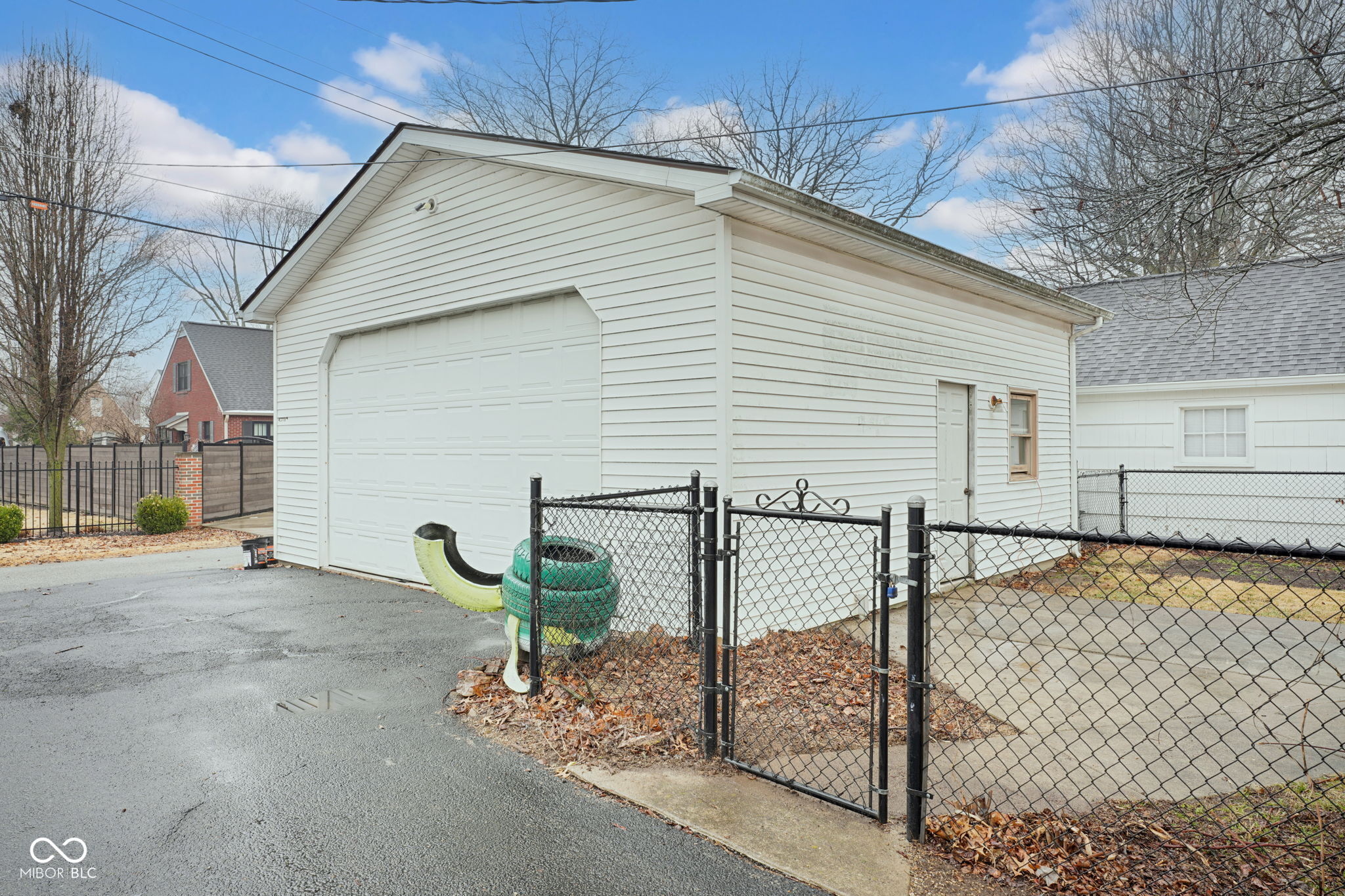 2308 Pearl Street Columbus, IN 47201 - Photo 7 of 22