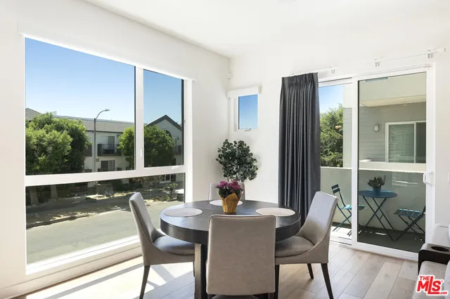 $949,500 | 10919 1/2 Otsego Street, North Hollywood, CA 91601