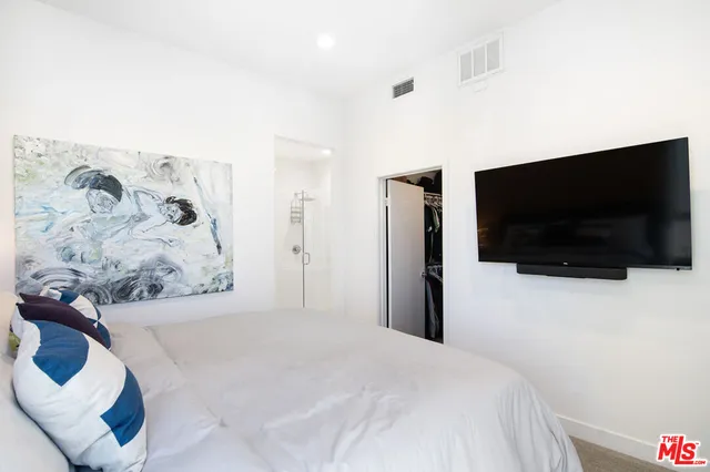 $949,500 | 10919 1/2 Otsego Street, North Hollywood, CA 91601