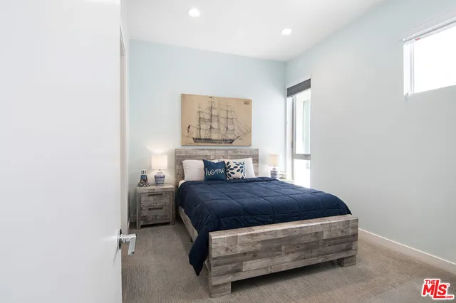 $949,500 | 10919 1/2 Otsego Street, North Hollywood, CA 91601