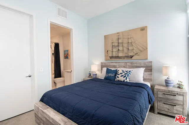 $949,500 | 10919 1/2 Otsego Street, North Hollywood, CA 91601