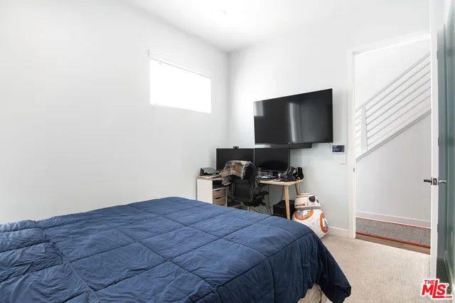 $949,500 | 10919 1/2 Otsego Street, North Hollywood, CA 91601