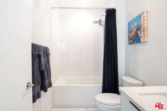 $949,500 | 10919 1/2 Otsego Street, North Hollywood, CA 91601