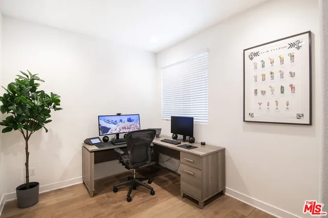 $949,500 | 10919 1/2 Otsego Street, North Hollywood, CA 91601