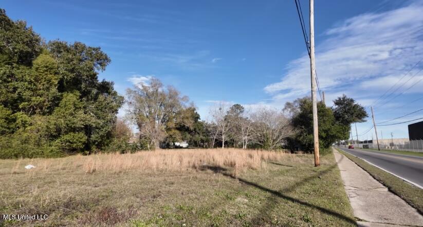 4816 28th Street Gulfport, MS 39501 - Photo 3 of 6 IMG_0933