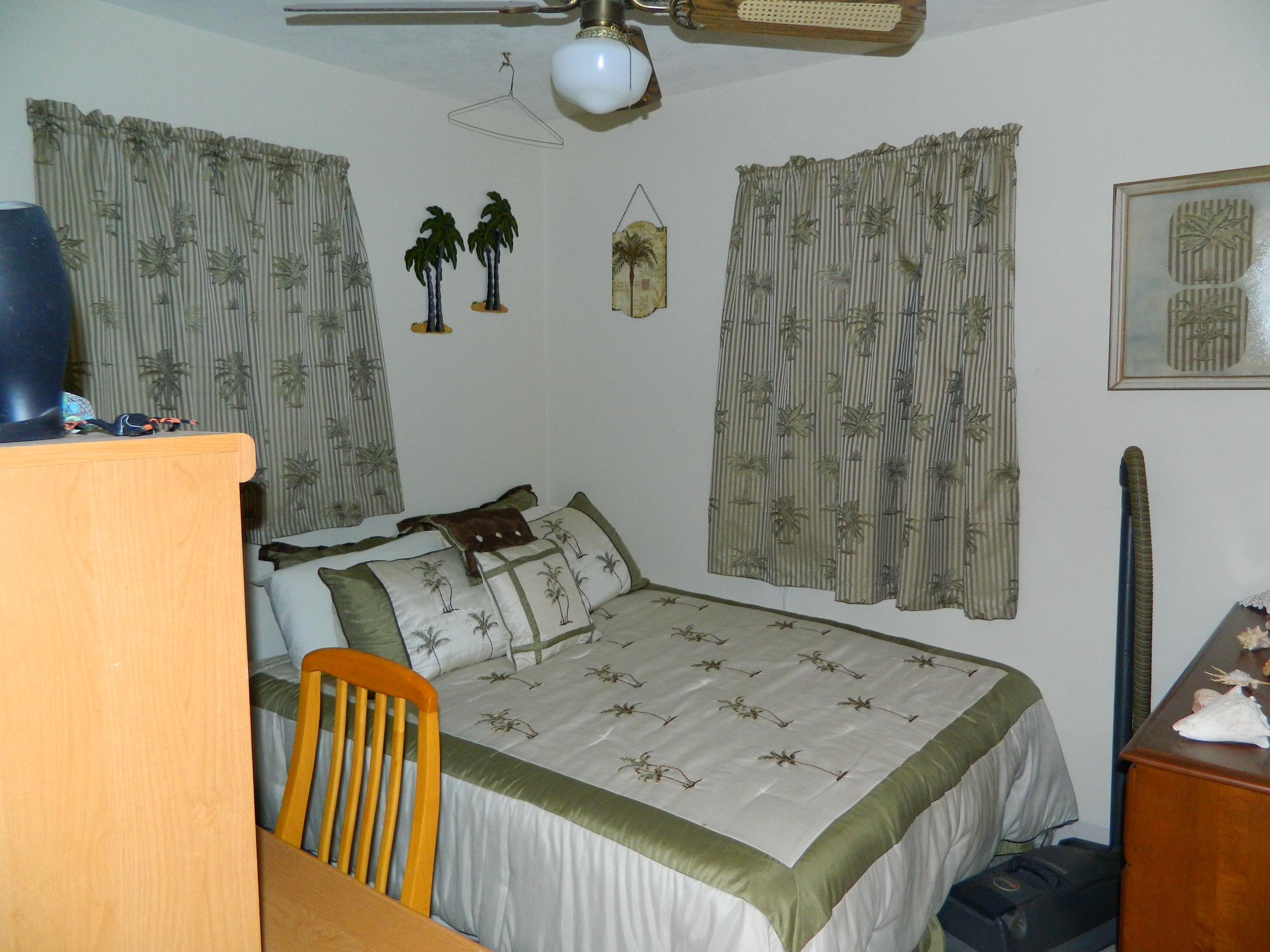 3848 And B Road, Unit NAME Big Pine Key, FL 33043 - Photo 3 of 8 Guest Bedroom