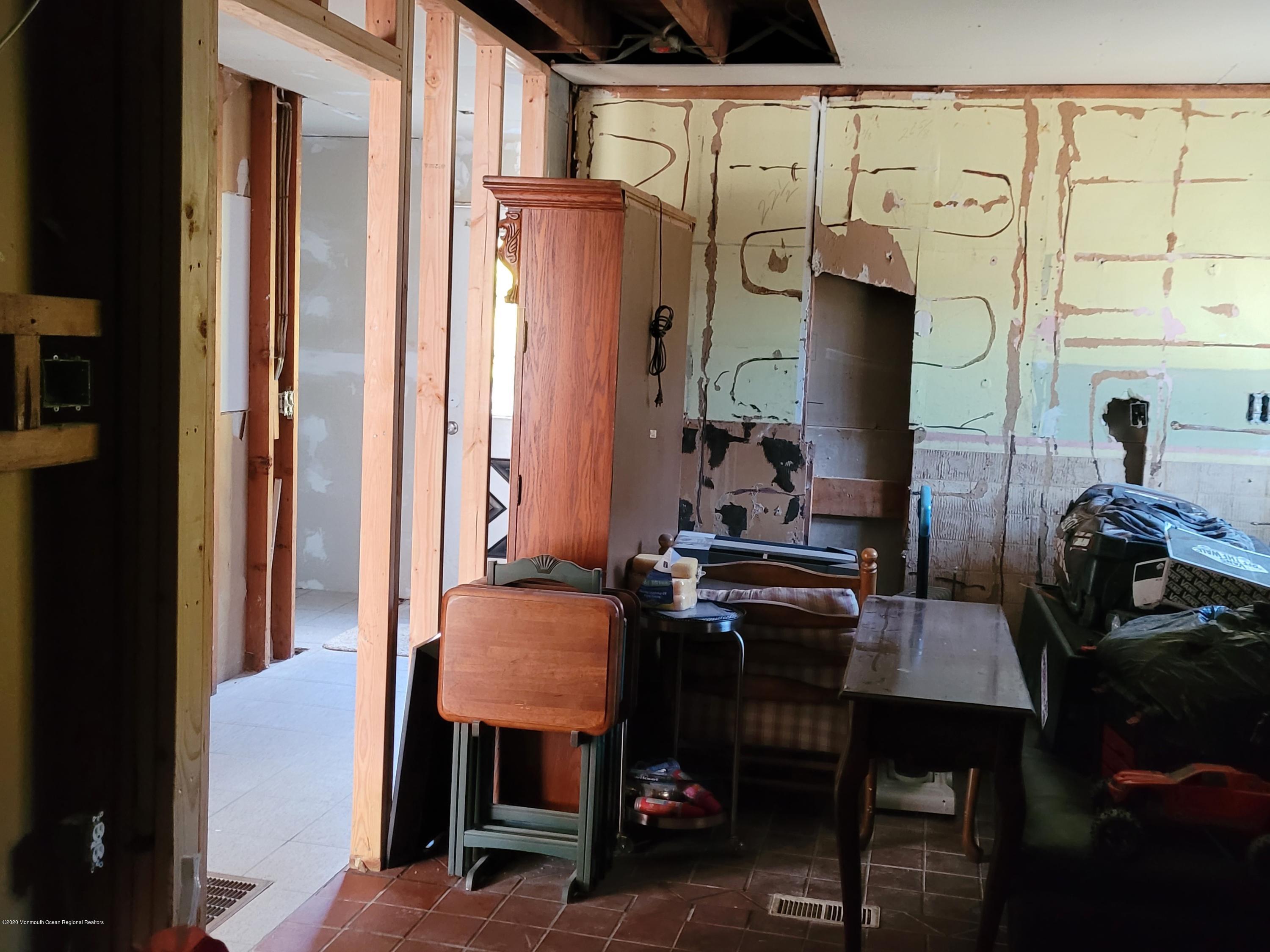 2544 Lacey Road Forked River, NJ 08731 - Photo 12 of 24 10