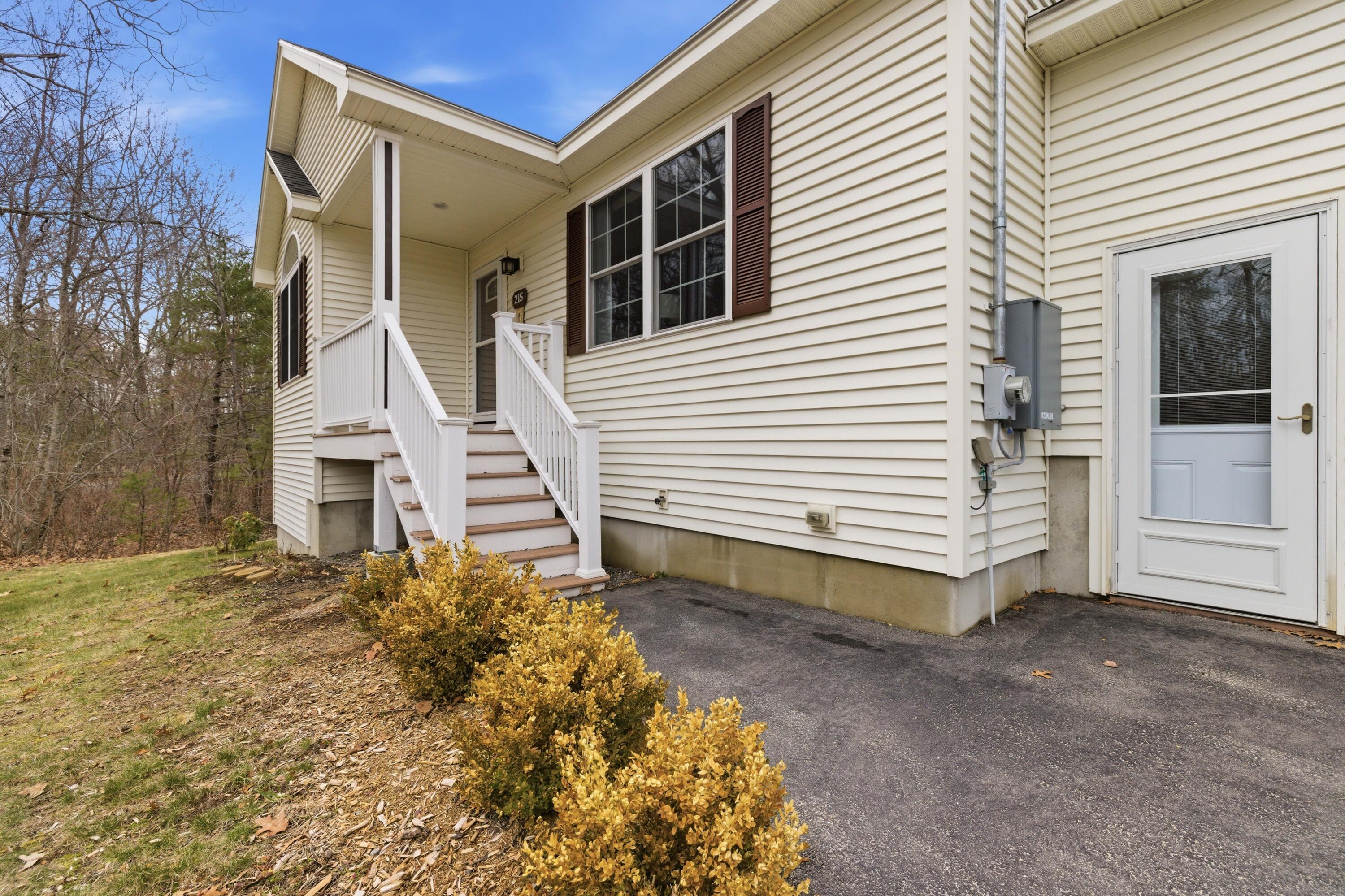 215 Loop Road Wells, ME 04090 - Photo 5 of 38 3G0A4751