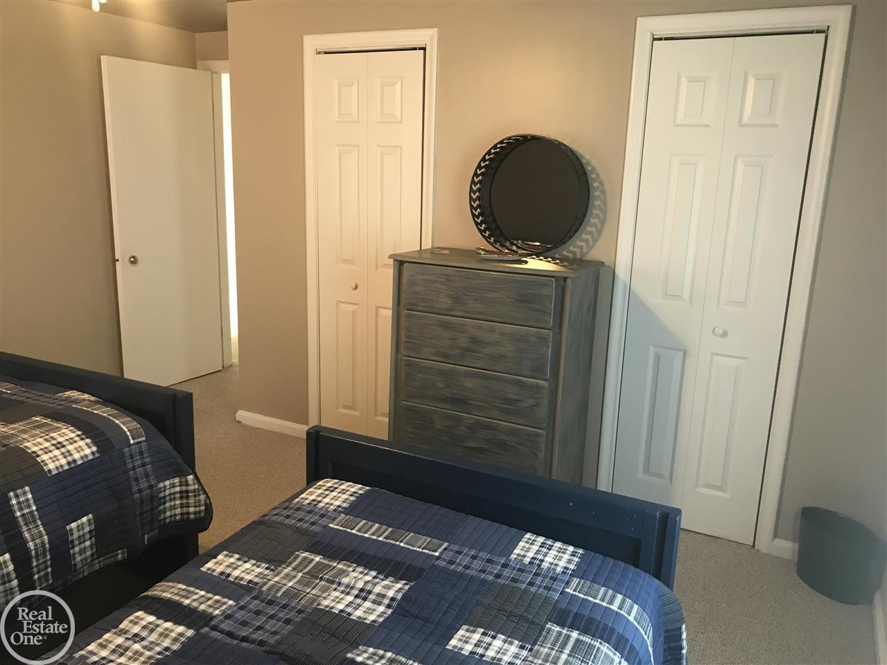 1962 Littlestone Road Grosse Pointe Woods, MI 48236 - Photo 18 of 25