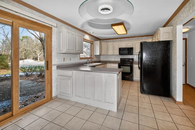 $449,800 | 2415 Walnut Grove Court, Unit B, Brookfield, WI 53005