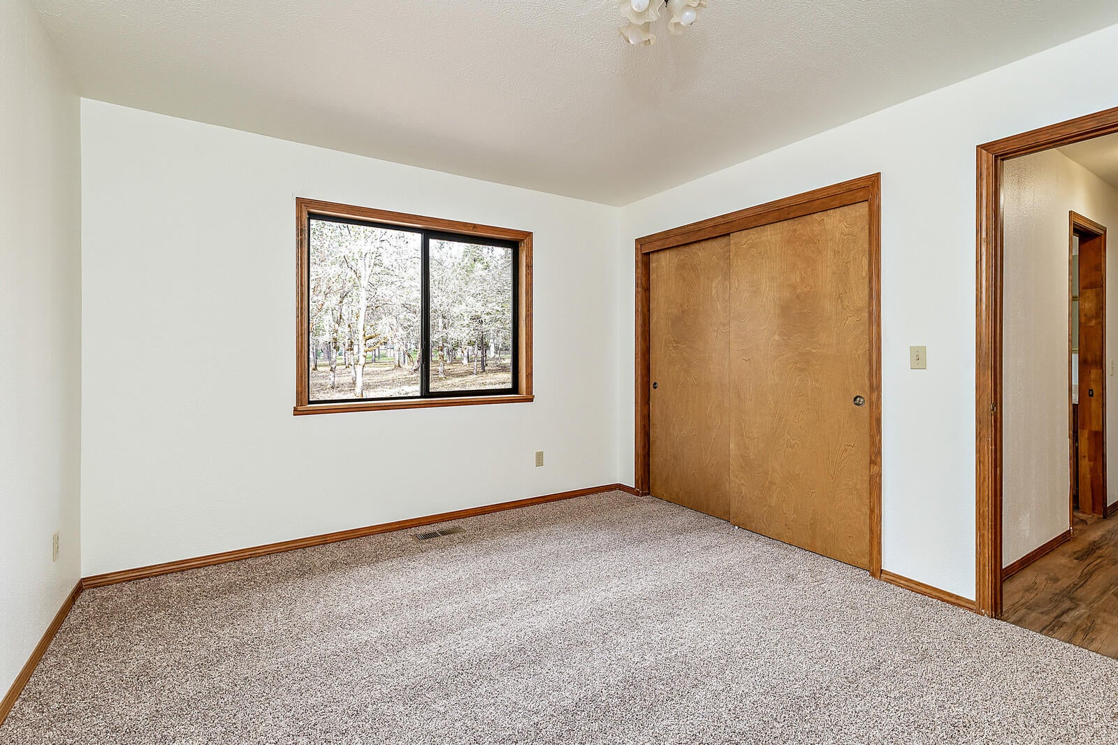 2021 Pine Grove Road Rogue River, OR 97537 - Photo 23 of 50 40_PGR_40_mls