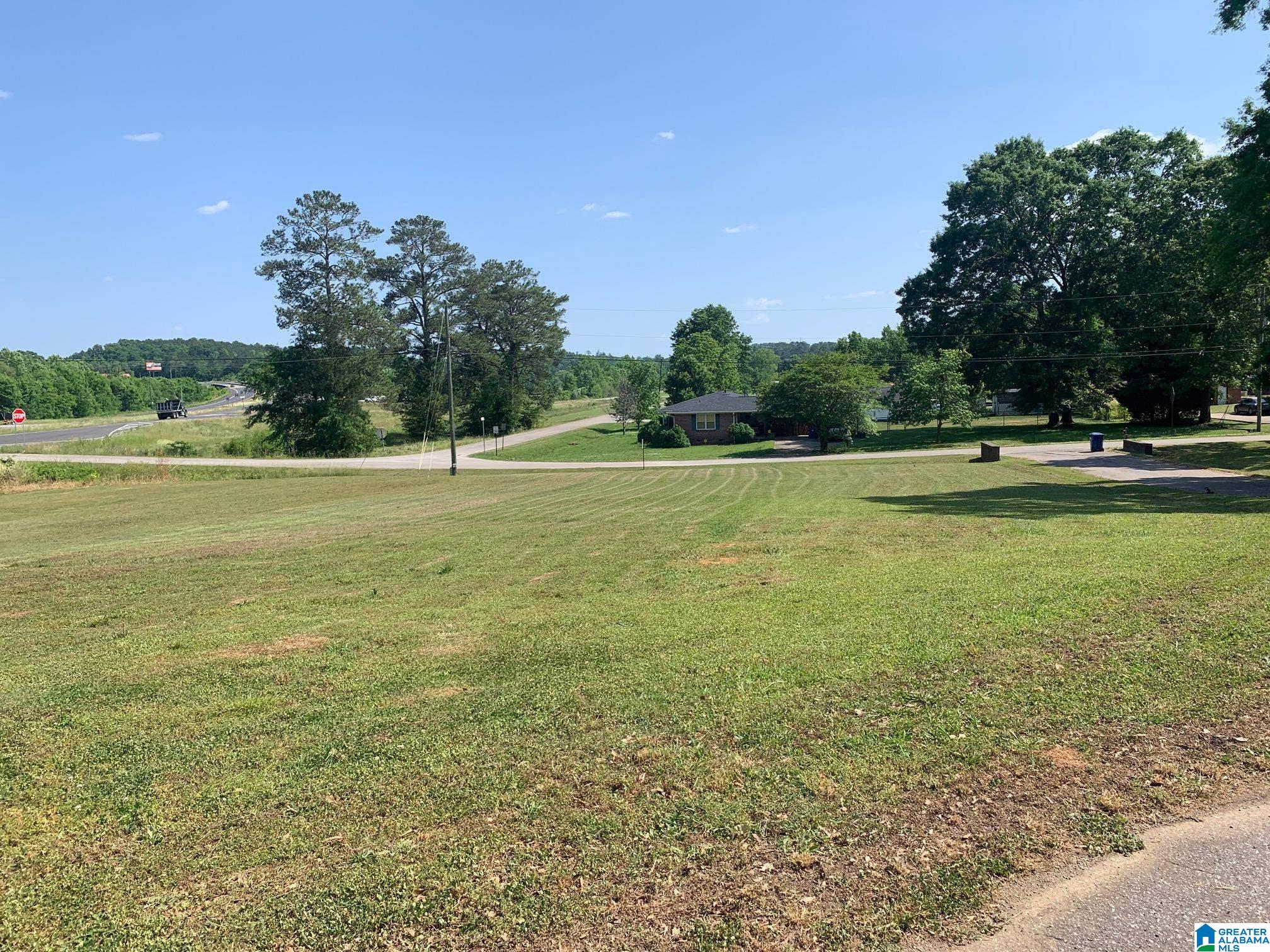 102 Beverly Road Anniston, AL 36206 - Photo 32 of 35