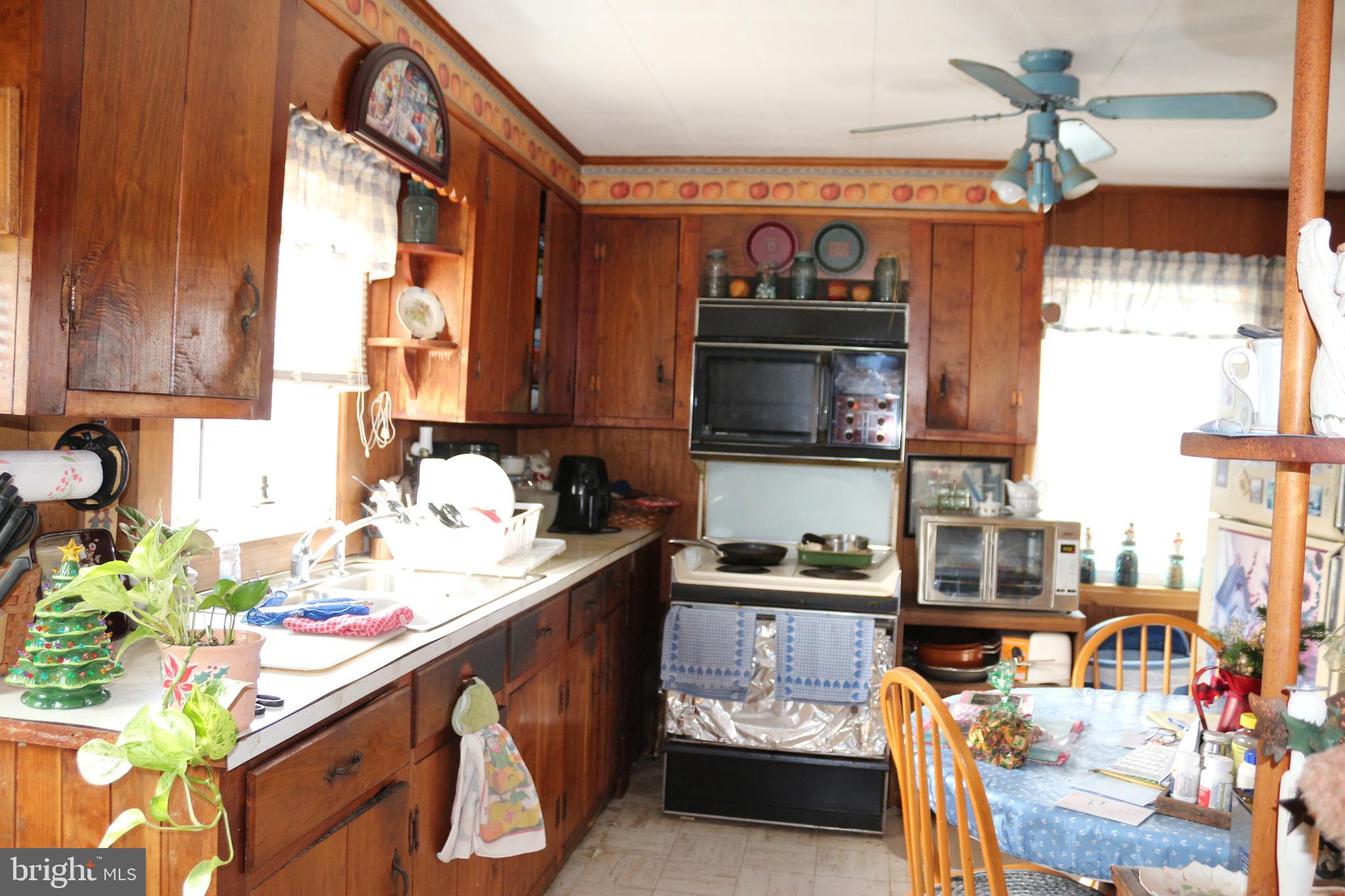 12816 Beck Road Hagerstown, MD 21742 - Photo 11 of 37 Gallery Image 11