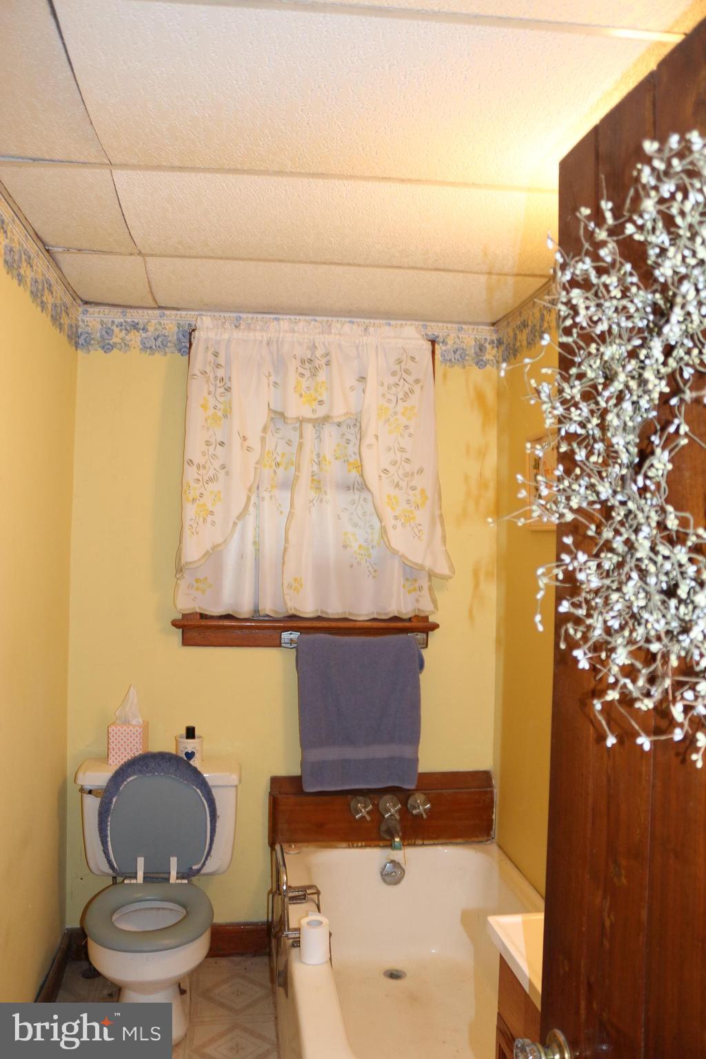 12816 Beck Road Hagerstown, MD 21742 - Photo 18 of 37 Gallery Image 18