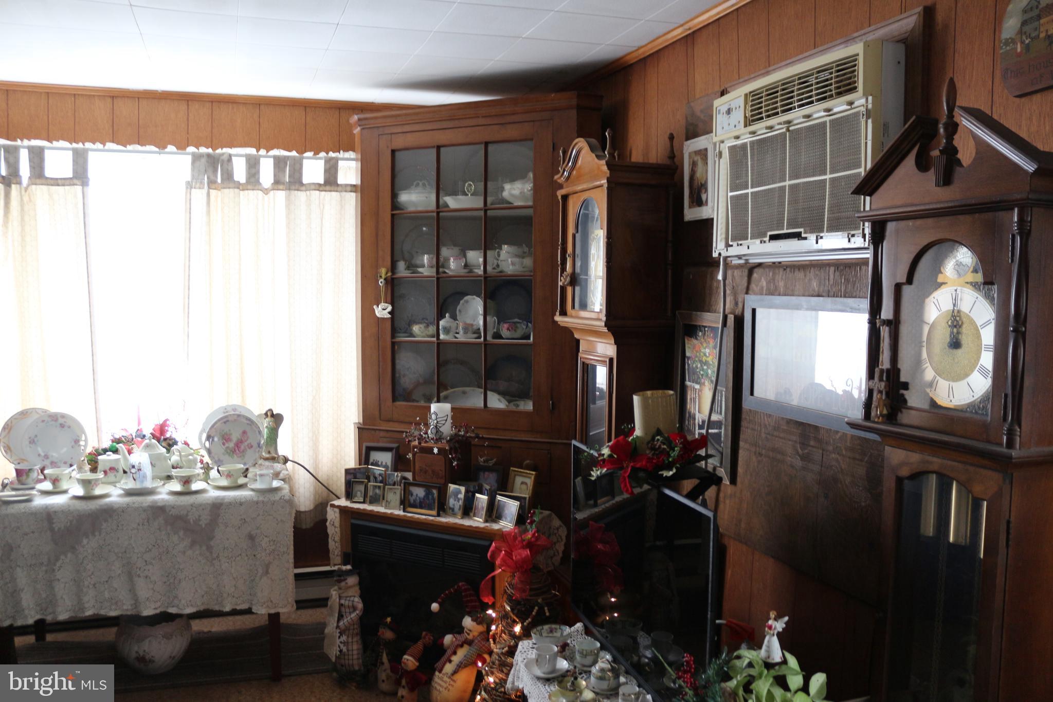 12816 Beck Road Hagerstown, MD 21742 - Photo 8 of 37 Gallery Image 8