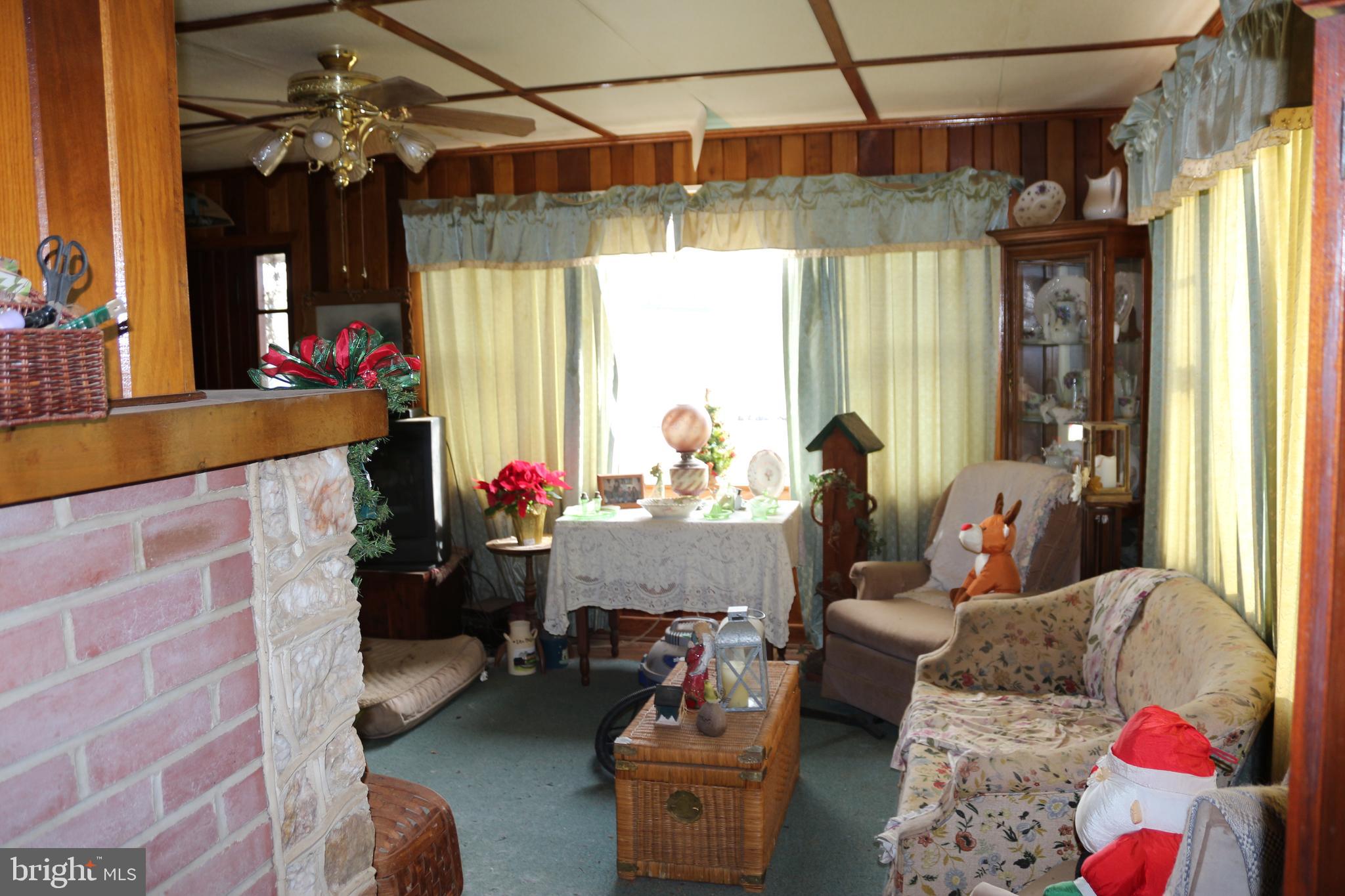12816 Beck Road Hagerstown, MD 21742 - Photo 9 of 37 Gallery Image 9