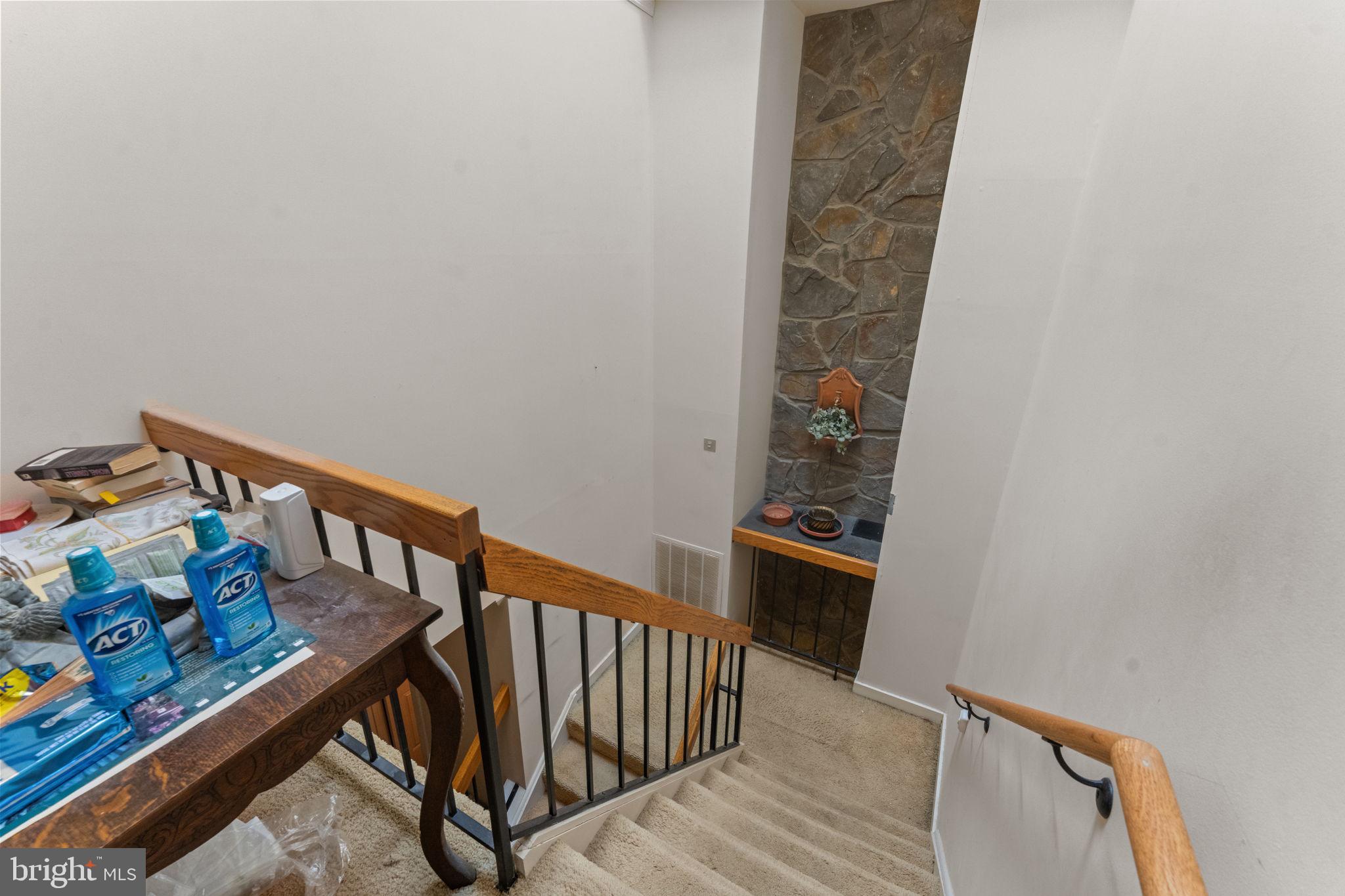 11611 Clubhouse Court Reston, VA 20190 - Photo 16 of 63