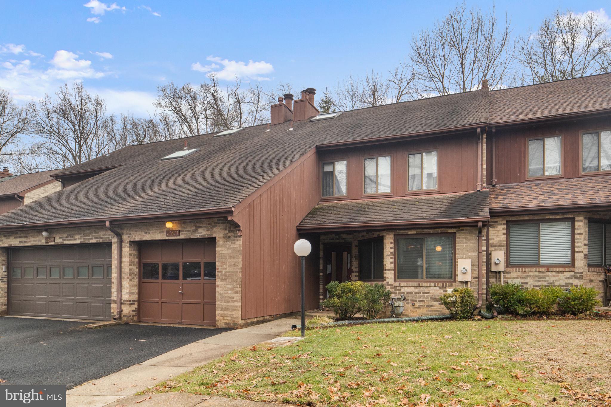 11611 Clubhouse Court Reston, VA 20190 - Photo 2 of 63