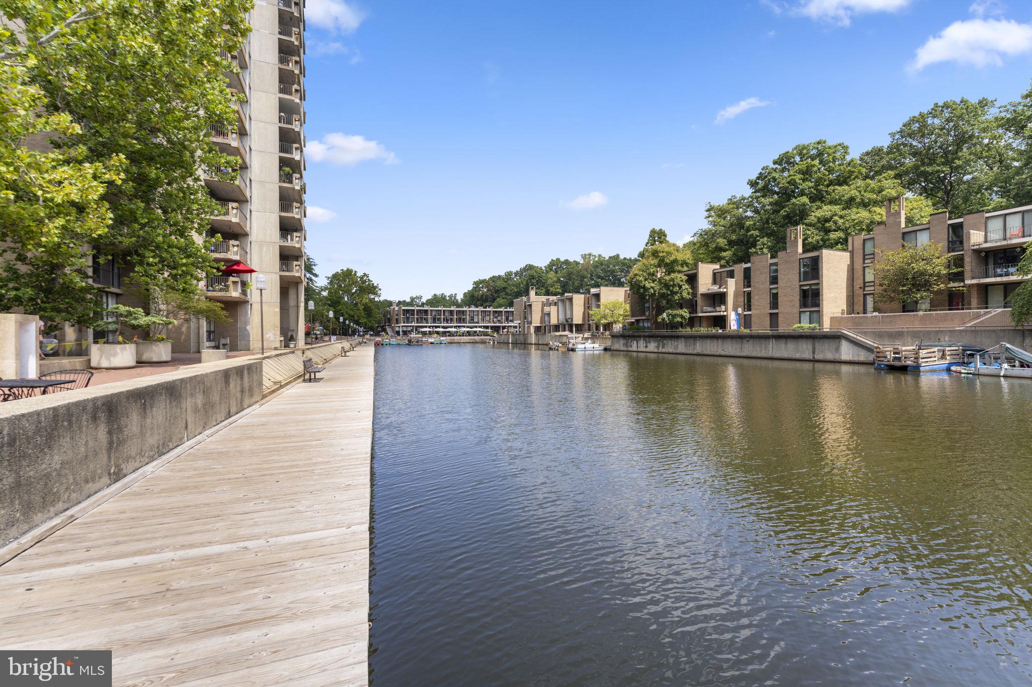 11611 Clubhouse Court Reston, VA 20190 - Photo 40 of 63