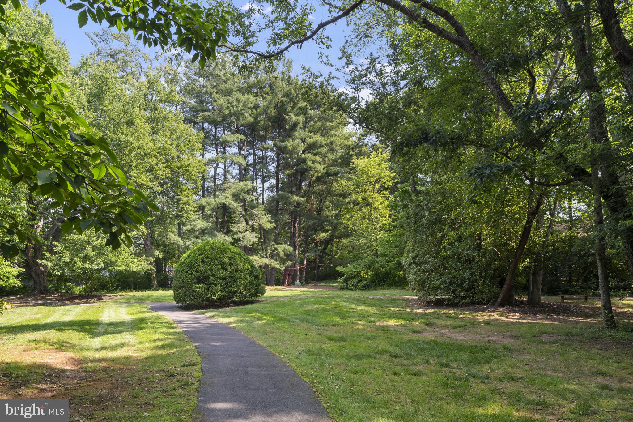 11611 Clubhouse Court Reston, VA 20190 - Photo 44 of 63