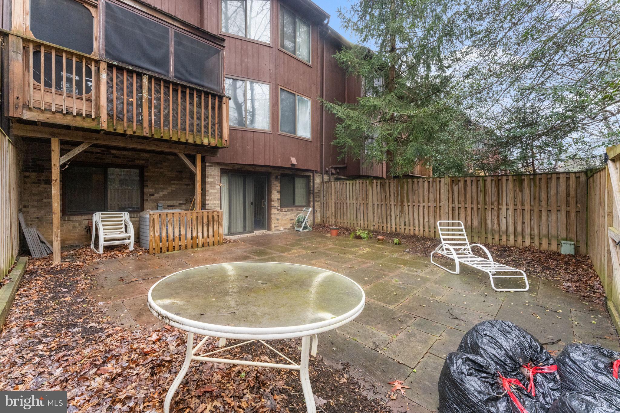 11611 Clubhouse Court Reston, VA 20190 - Photo 5 of 63