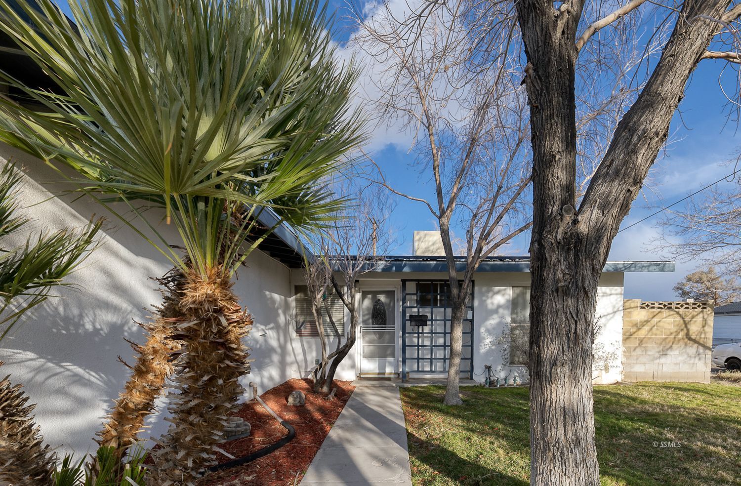 218 Peg Street Ridgecrest, CA 93555 - Photo 6 of 40