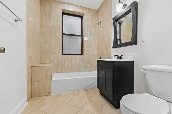 $415,000 | 6209 South University Avenue, Unit 1, Chicago, IL 60637