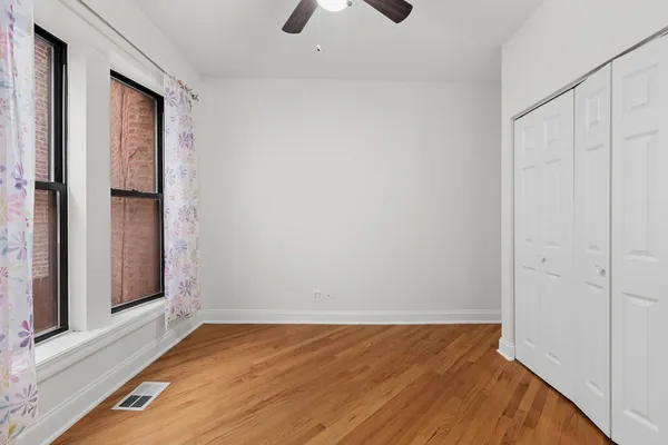 $415,000 | 6209 South University Avenue, Unit 1, Chicago, IL 60637