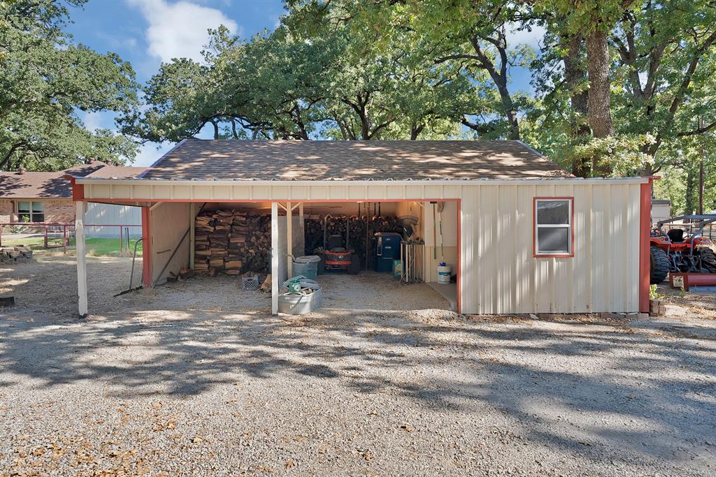 725 Greenwood Cut Off Road Weatherford, TX 76088 - Photo 28 of 40 Gallery Image 28