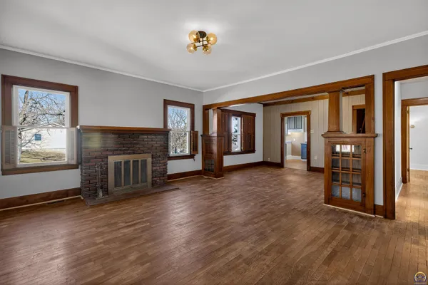 $199,900 | 402 Locust Street, Eskridge, KS 66423