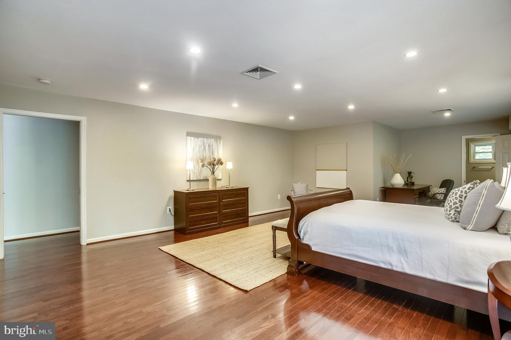 8202 Anita Road Baltimore, MD 21208 - Photo 52 of 79 Master Suite 2- Main Level
