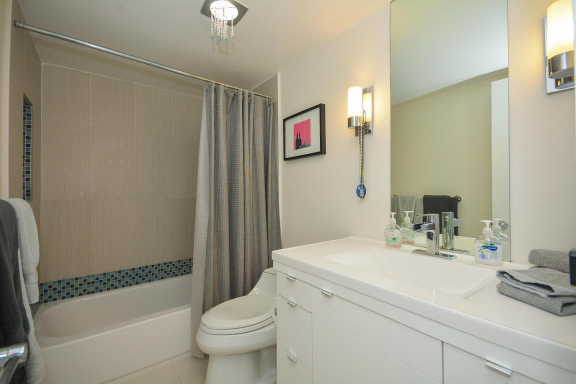 1231 Northwest 13th Street, Unit 471F Boca Raton, FL 33486 - Photo 12 of 21 12. Bath 2