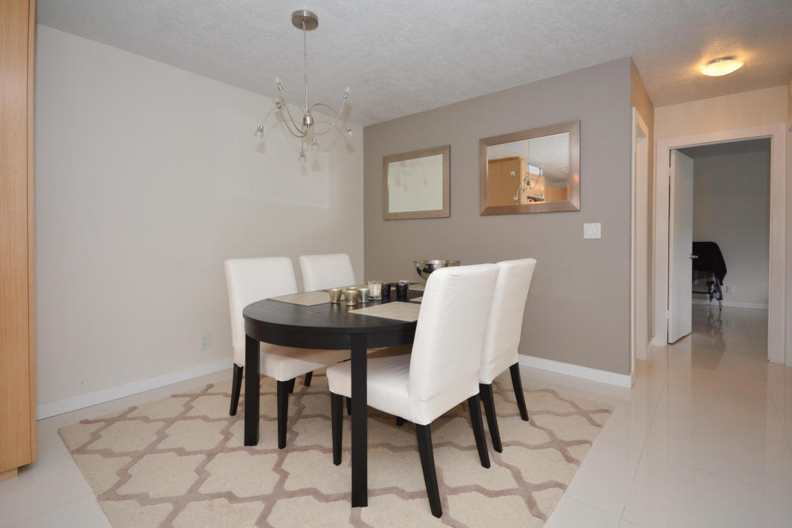 1231 Northwest 13th Street, Unit 471F Boca Raton, FL 33486 - Photo 5 of 21 05. Dining Room