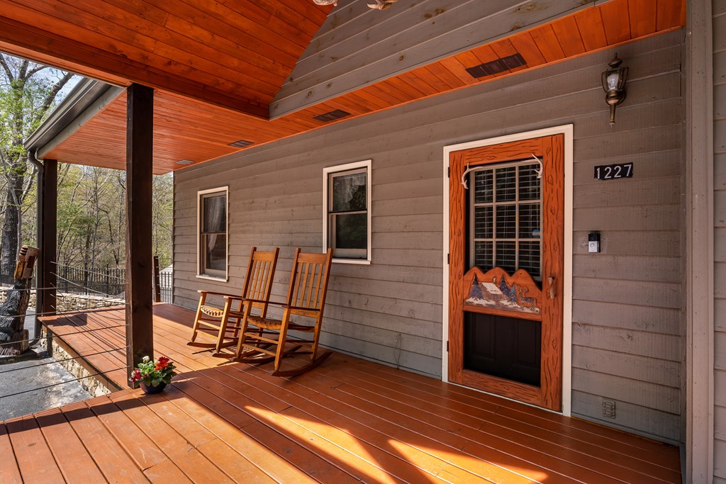 1227 Village Road Murphy, NC 28906 - Photo 7 of 49