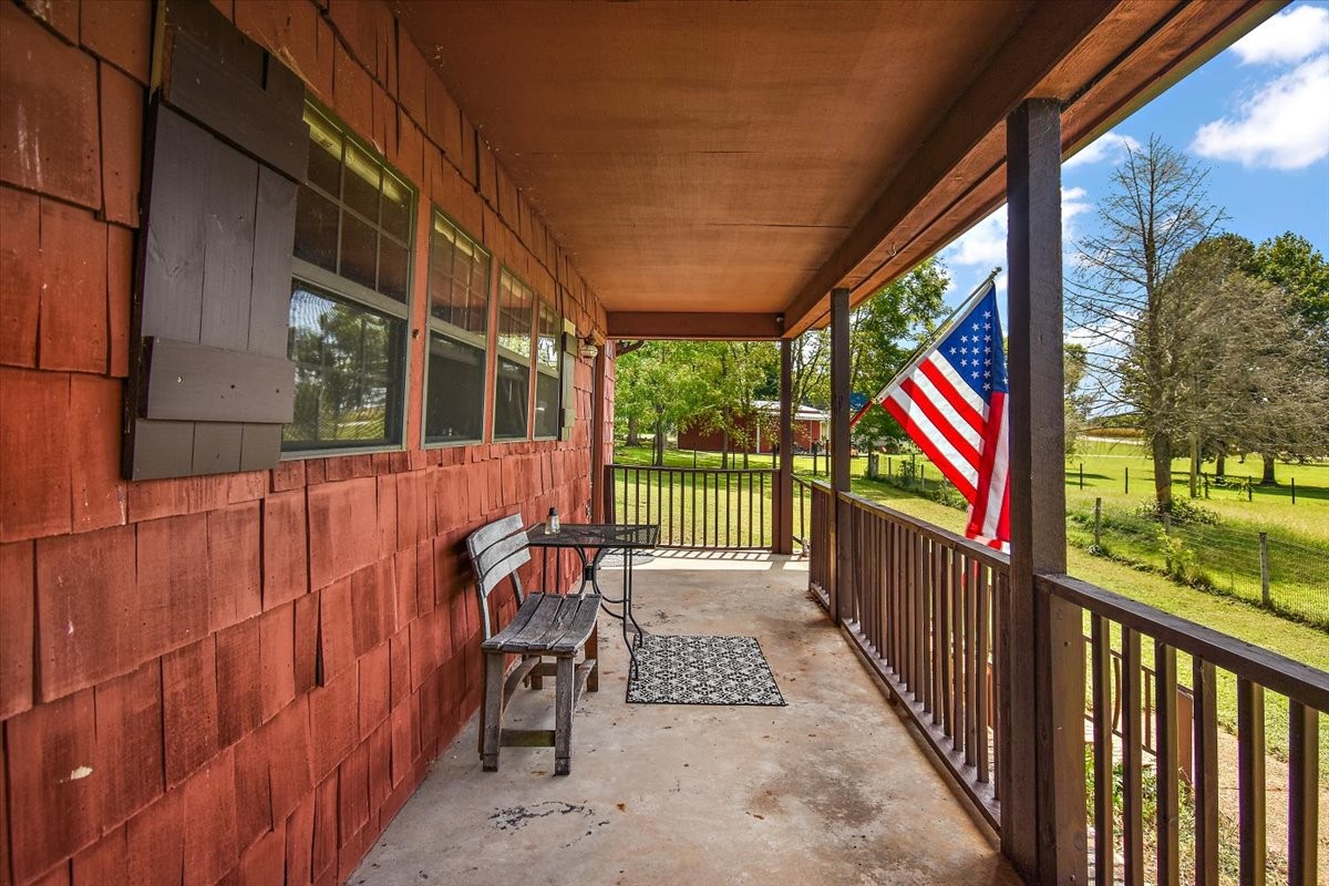 1510 Penile Hill Road Decherd, TN 37324 - Photo 4 of 34