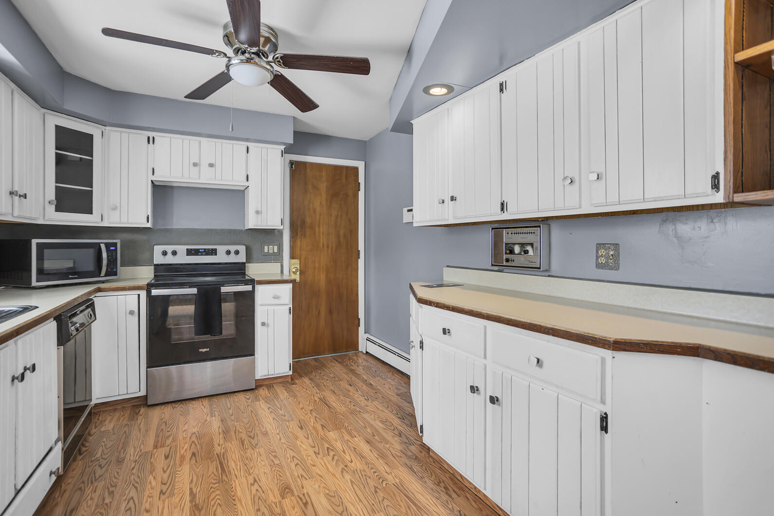 627 Robinson Road Jackson, MI 49203 - Photo 17 of 35 0N0A8978