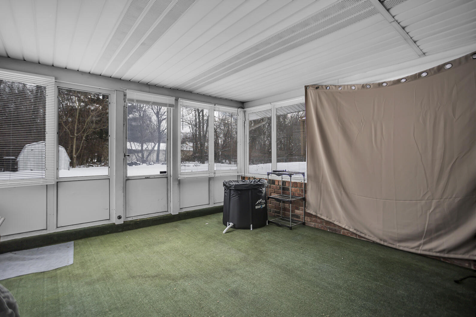 627 Robinson Road Jackson, MI 49203 - Photo 24 of 35 0N0A9004