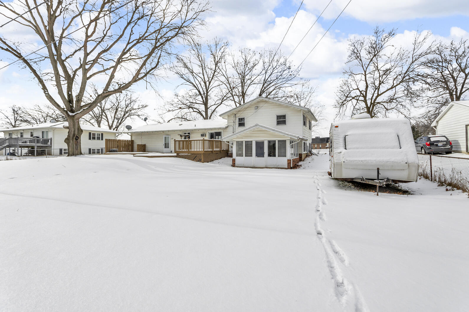 627 Robinson Road Jackson, MI 49203 - Photo 5 of 35 0N0A9045